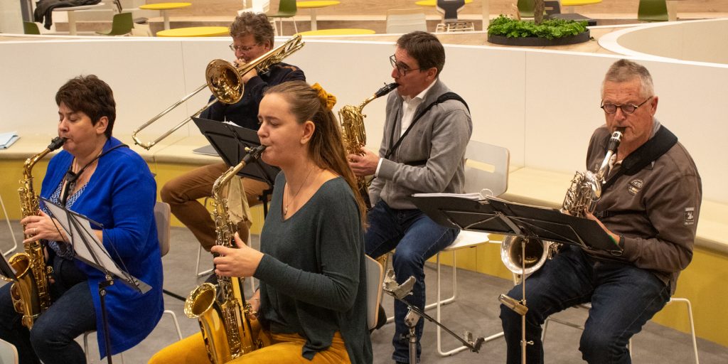 orkest music and more saxofoon